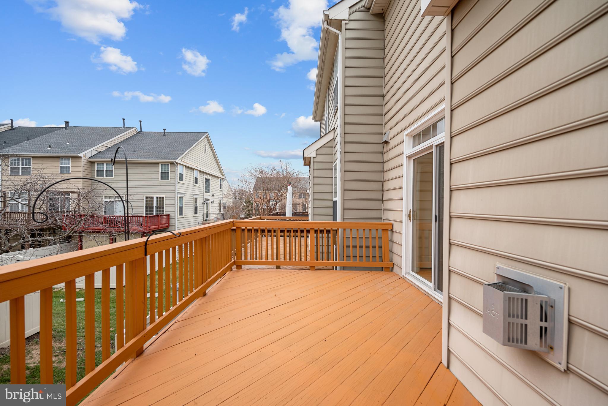 BELMONT CENTER - Residential