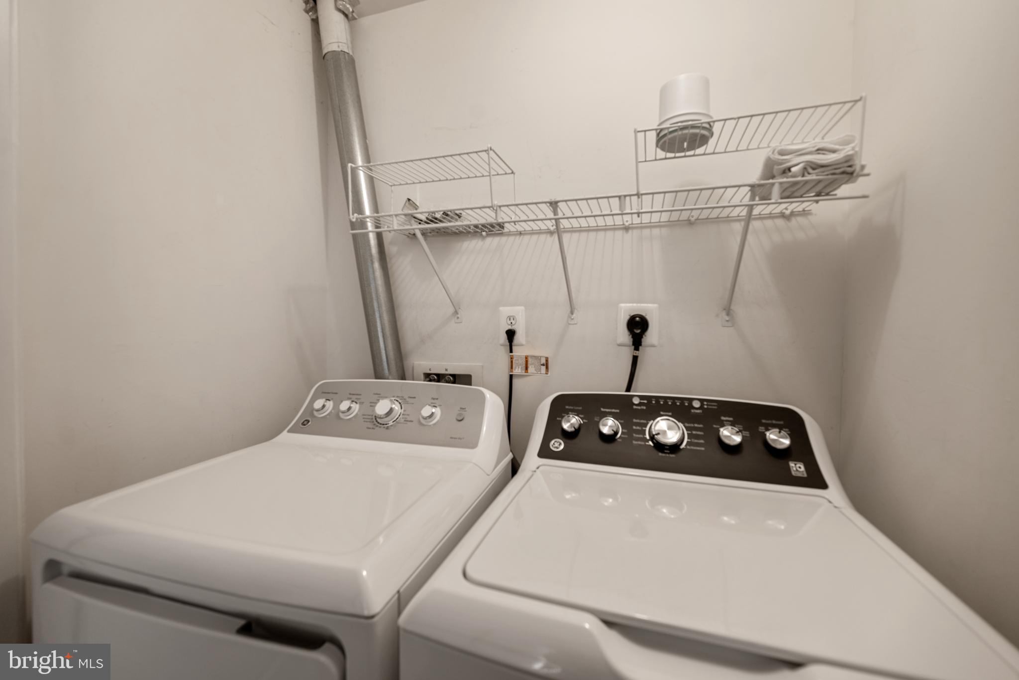 BELMONT CENTER - Residential