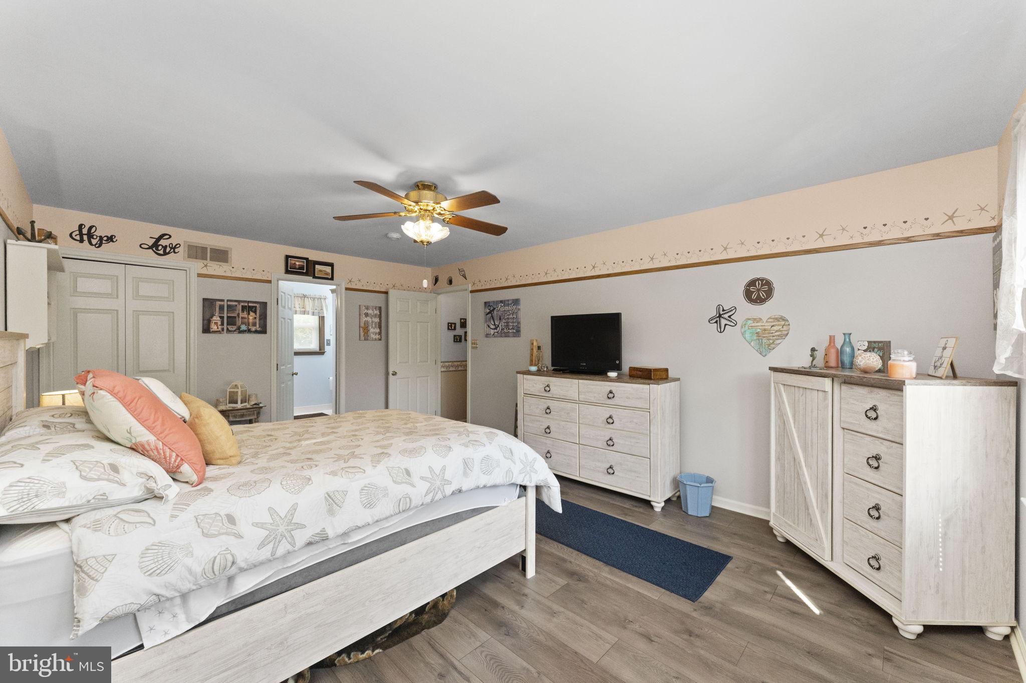 SUNSET MEADOWS - Residential