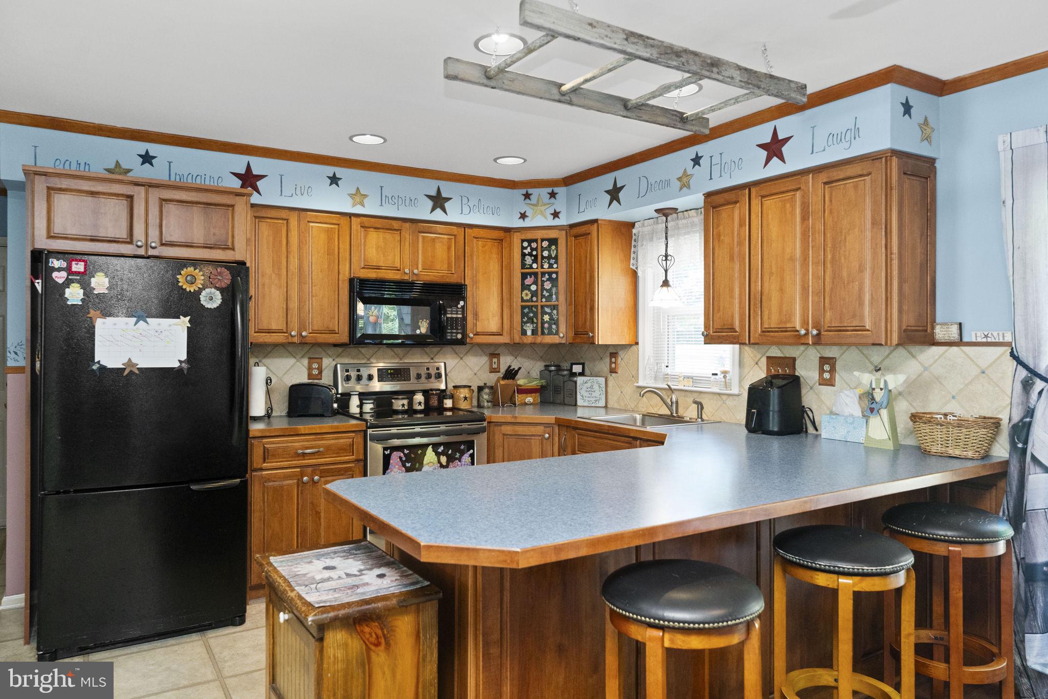 SUNSET MEADOWS - Residential