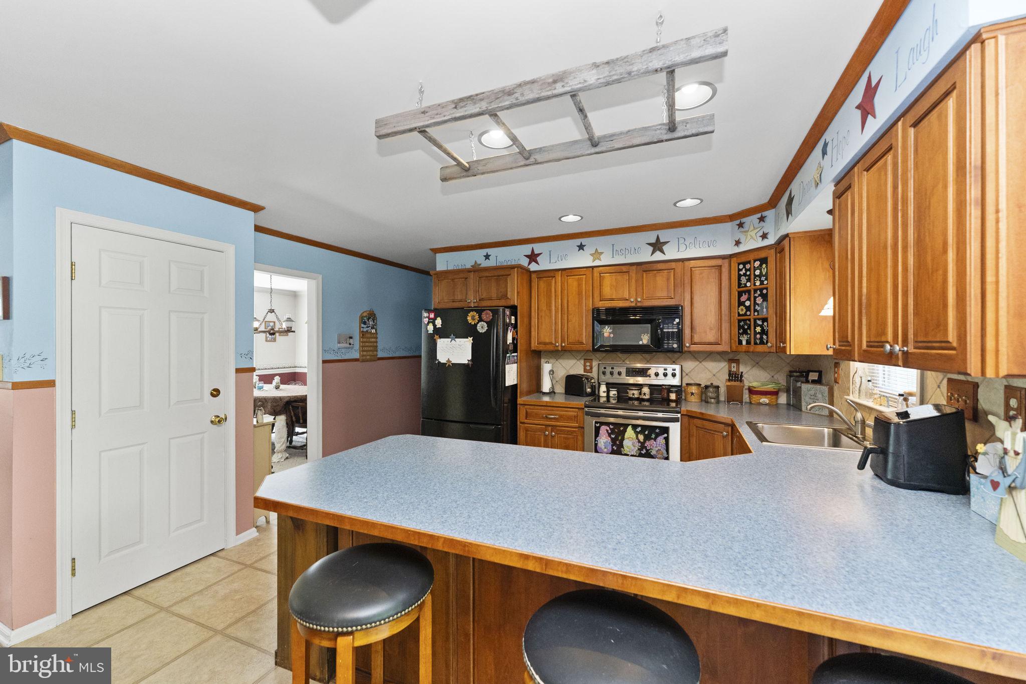 SUNSET MEADOWS - Residential