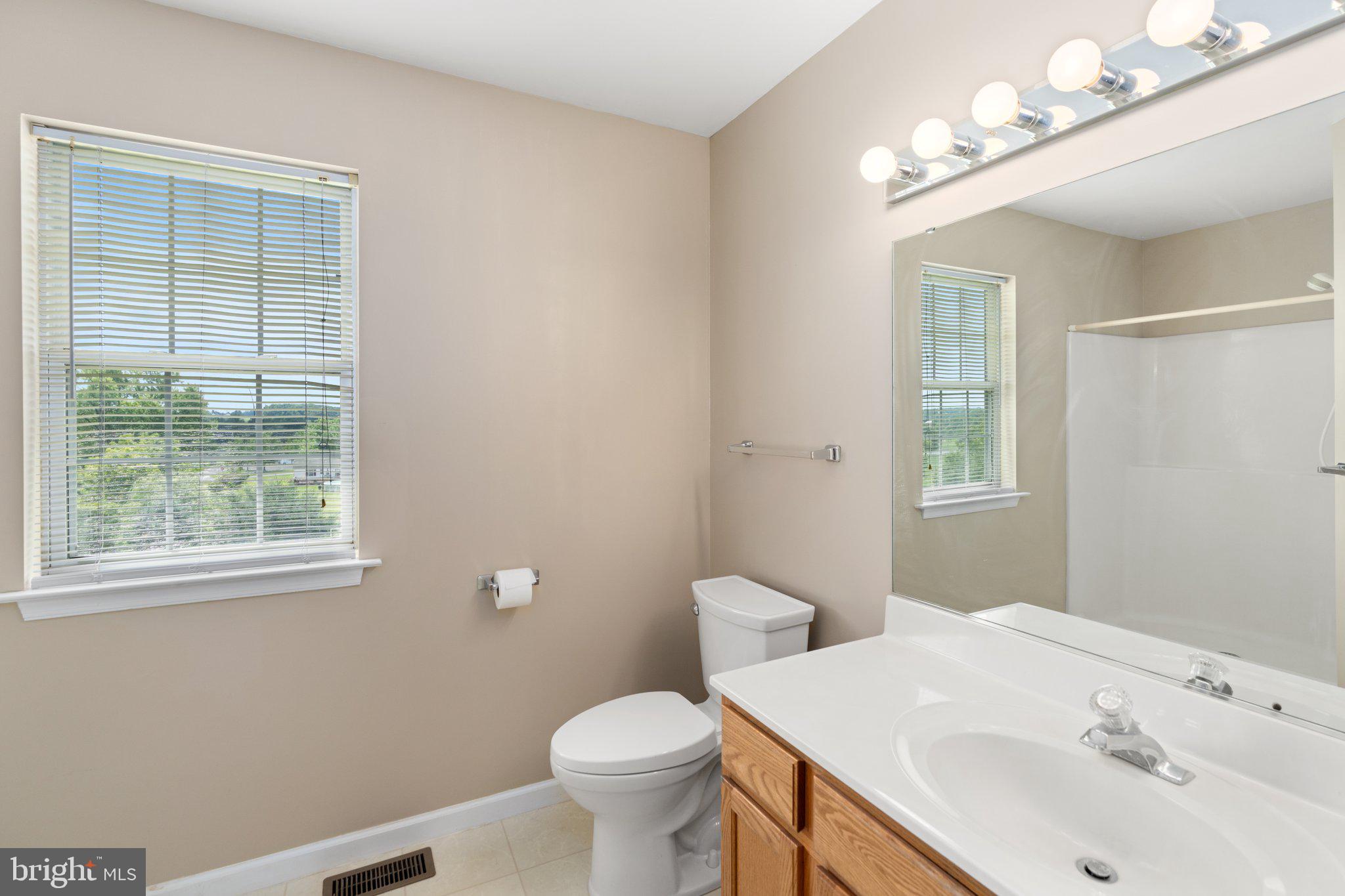 VICTORIA VILLAGE - Residential