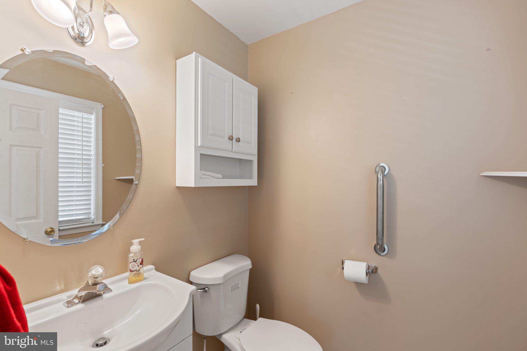 VICTORIA VILLAGE - Residential