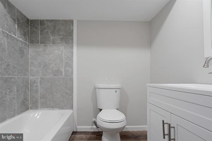 WAVERLY - Residential Lease