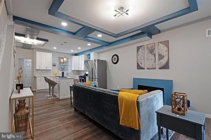 WAVERLY - Residential Lease