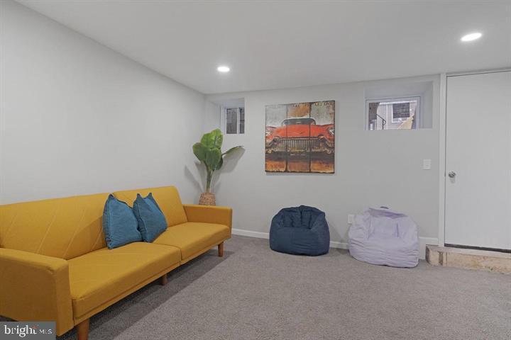 WAVERLY - Residential Lease