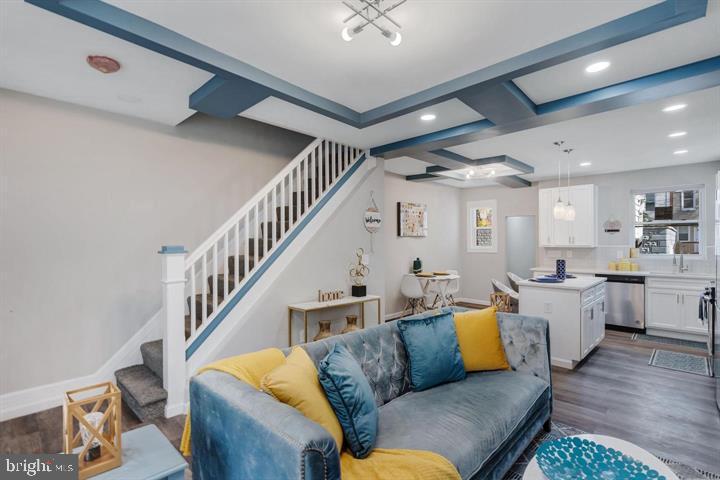 WAVERLY - Residential Lease