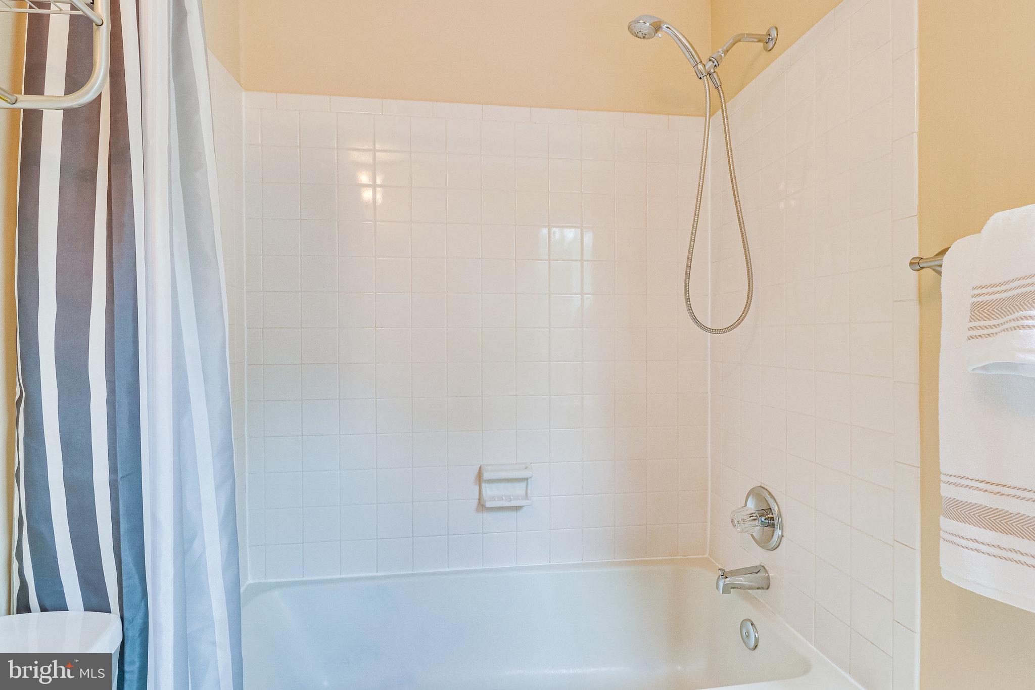 BRAXTON - Residential