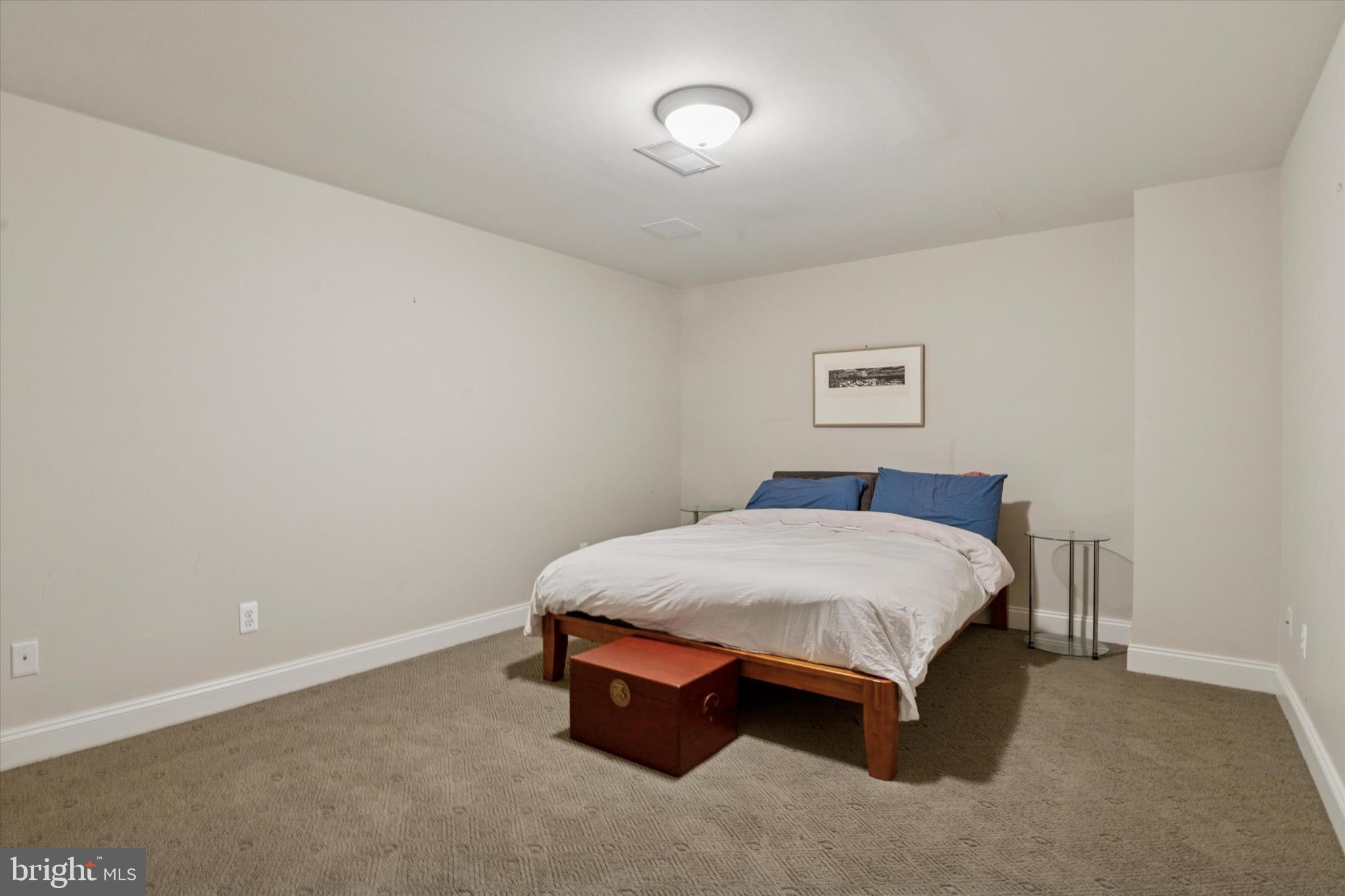 OSBORNE PLACE - Residential