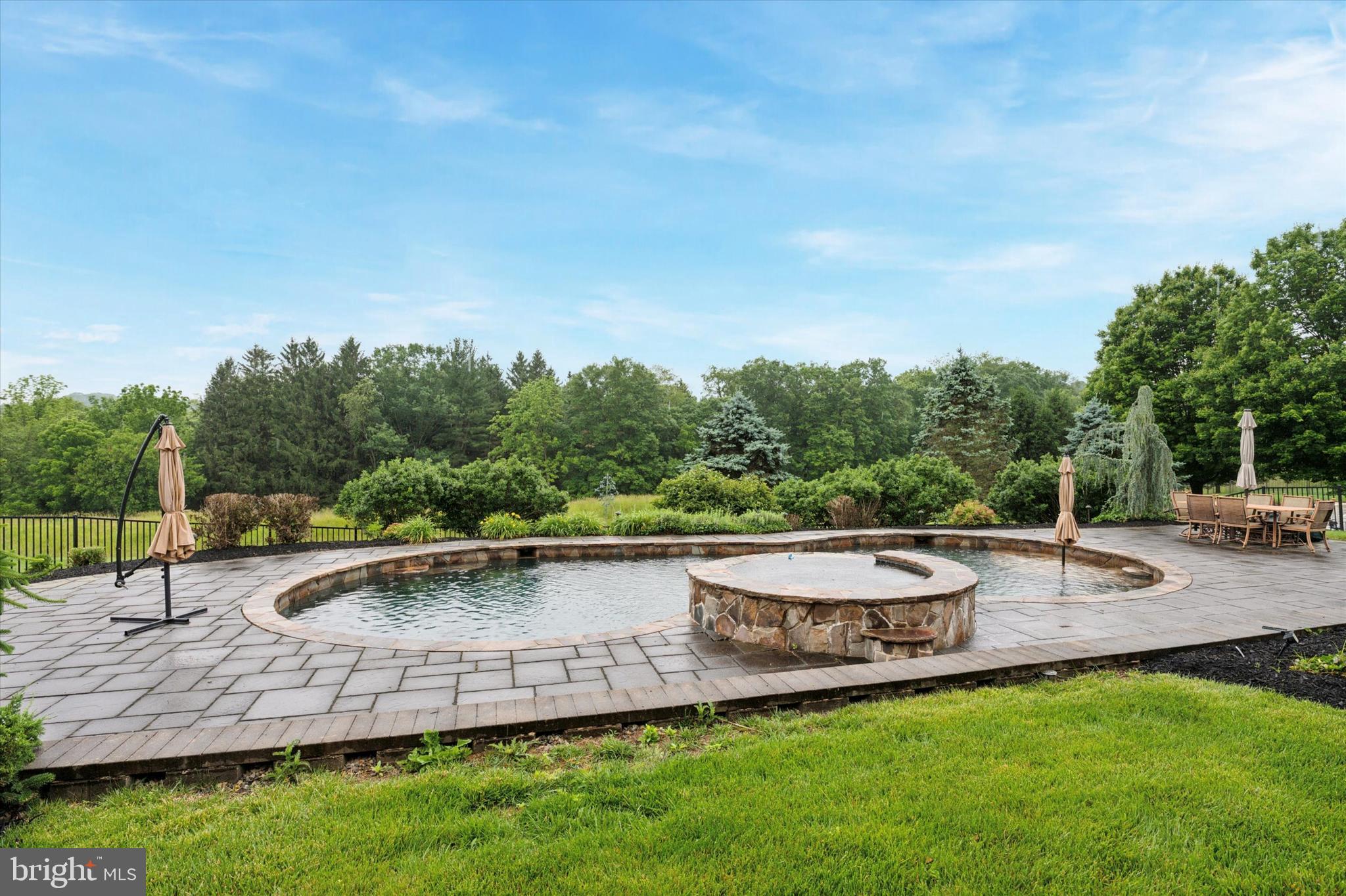 OSBORNE PLACE - Residential