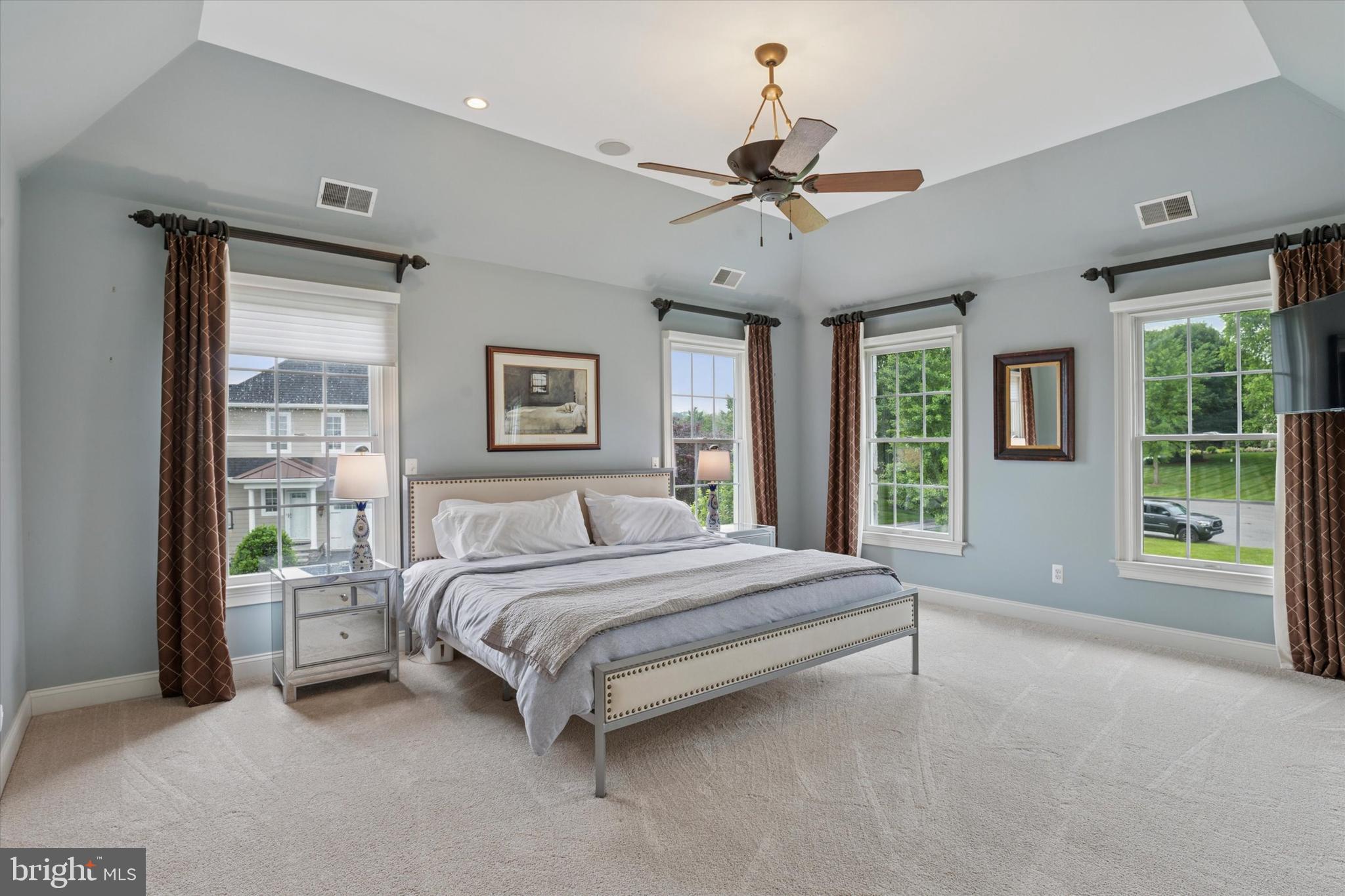 OSBORNE PLACE - Residential