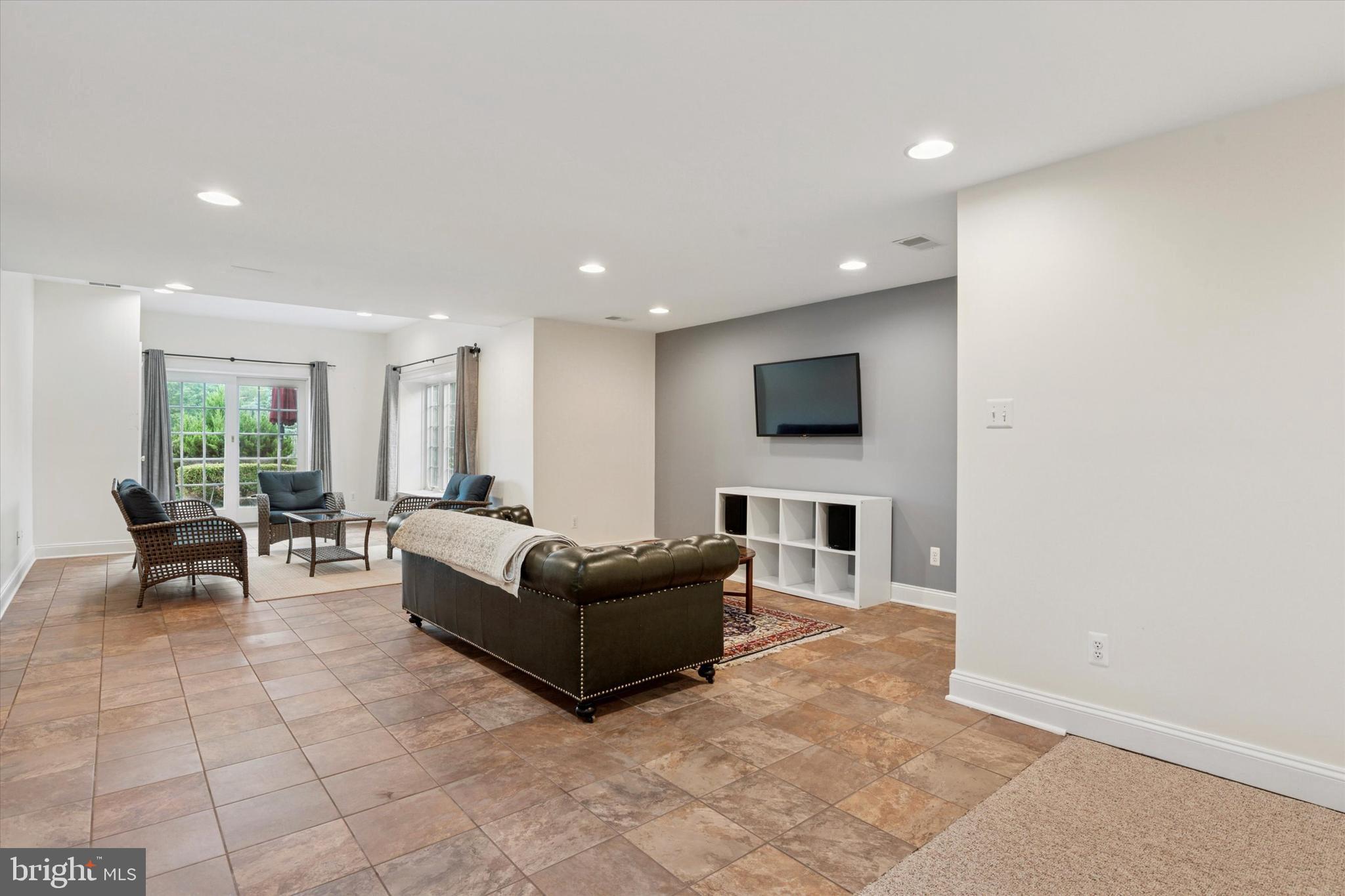 OSBORNE PLACE - Residential