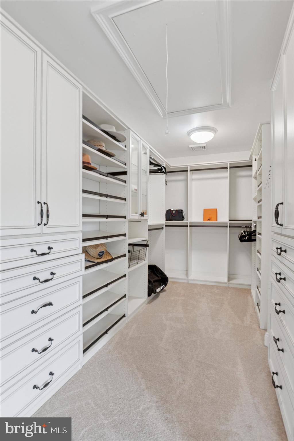 OSBORNE PLACE - Residential