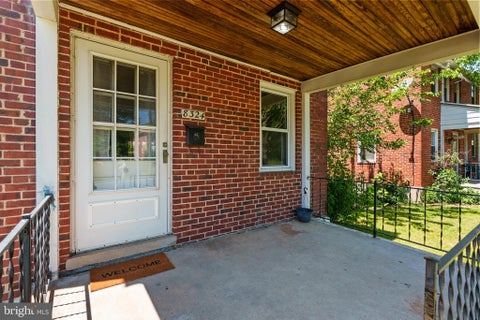 Townhouse For Sale - 8324 Ridgely Oak Road<br/> PARKVILLE, MD 21234