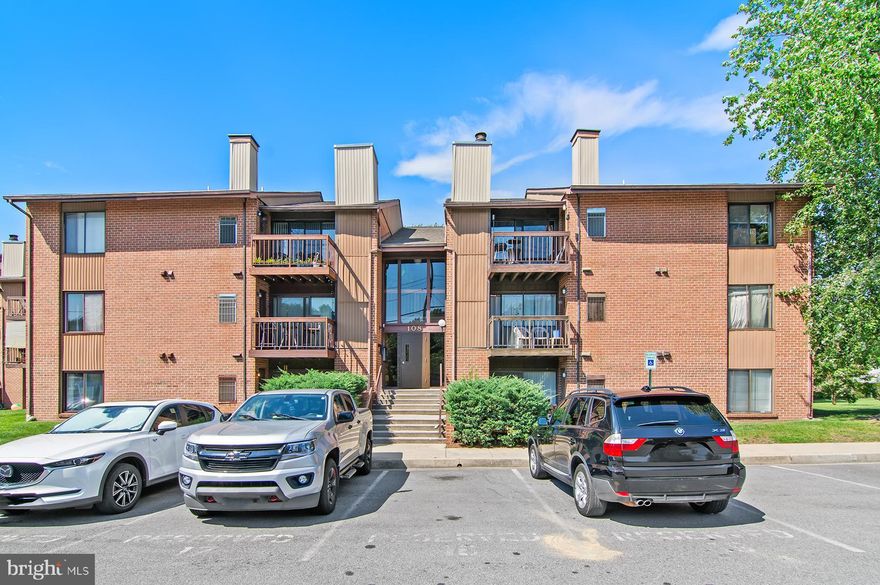 Uncommonly offered, 3 Bedroom unit with 956 square feet. Combination dining and living room. Living room has a fireplace and sliding doors to balcony overlooking trees and common space. The primary bedroom has a walk-in closet.  List price reflects the need for updates including flooring, paint, windows, doors, etc. Take advantage of the opportunity to buy one of the larger units at a great price!