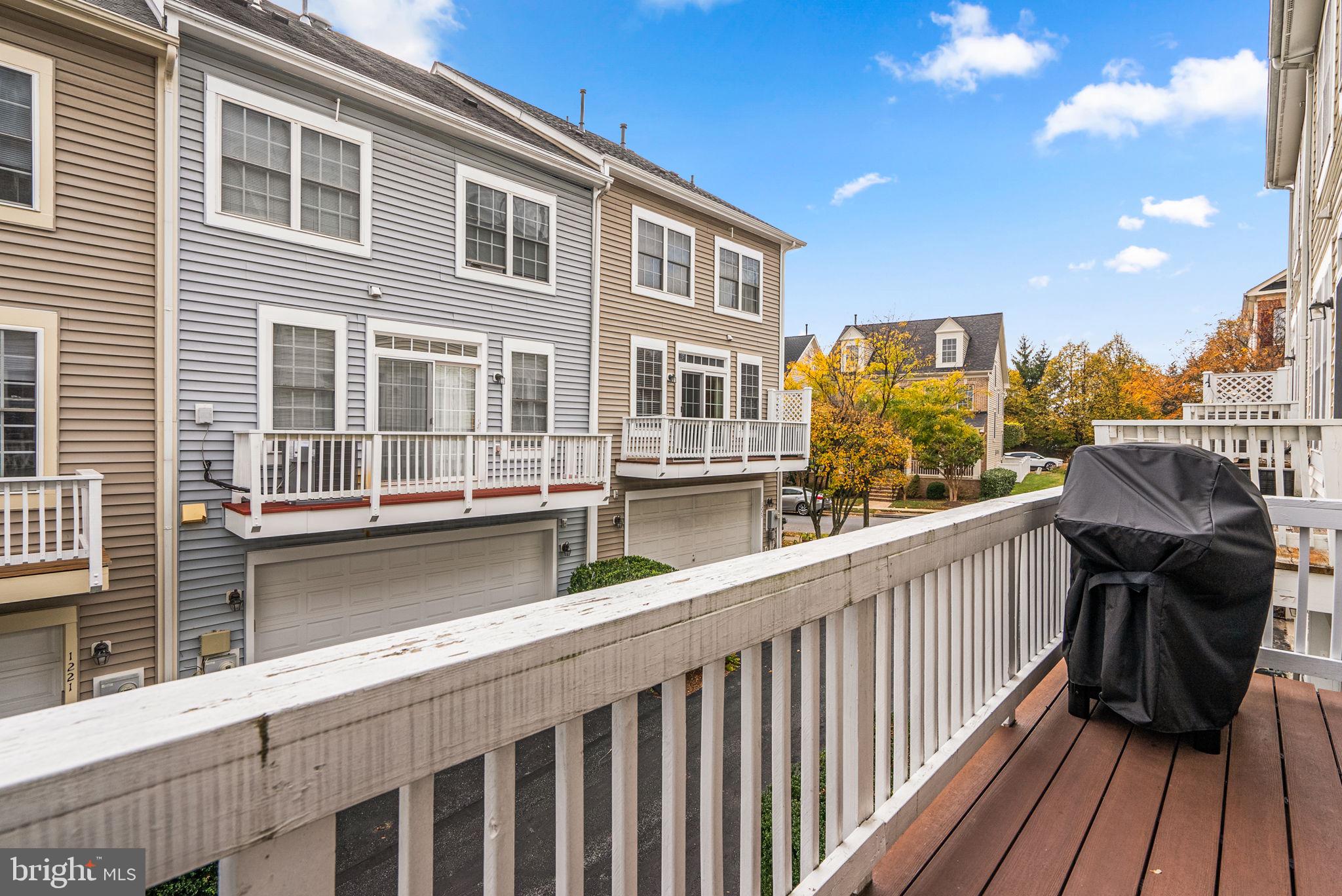 KING FARM IRVINGTON - Residential