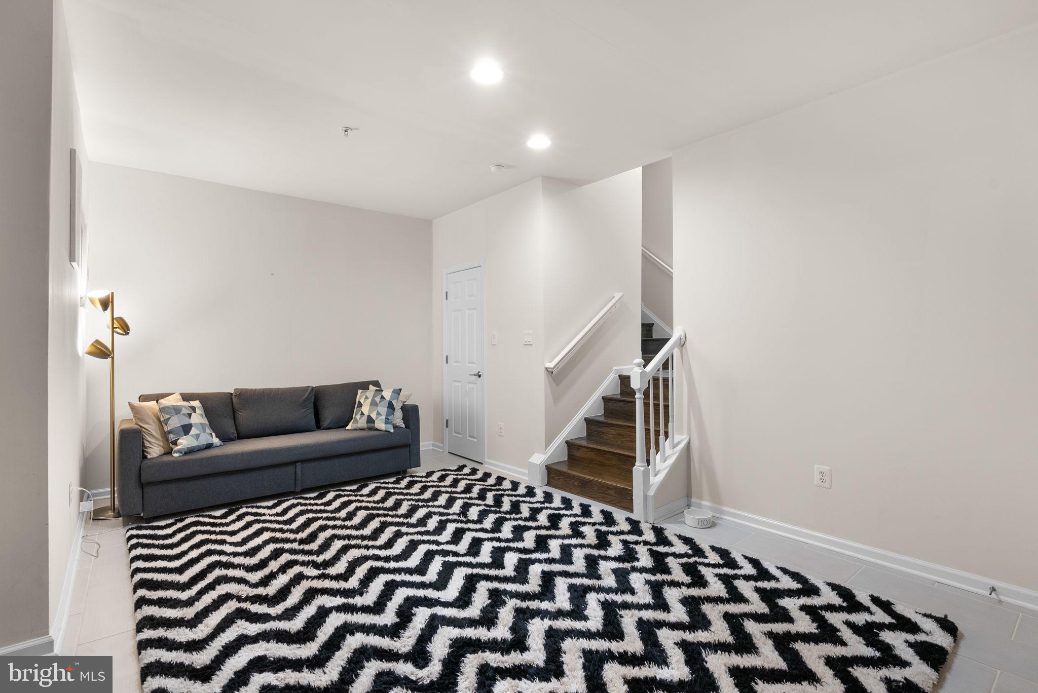 KING FARM IRVINGTON - Residential