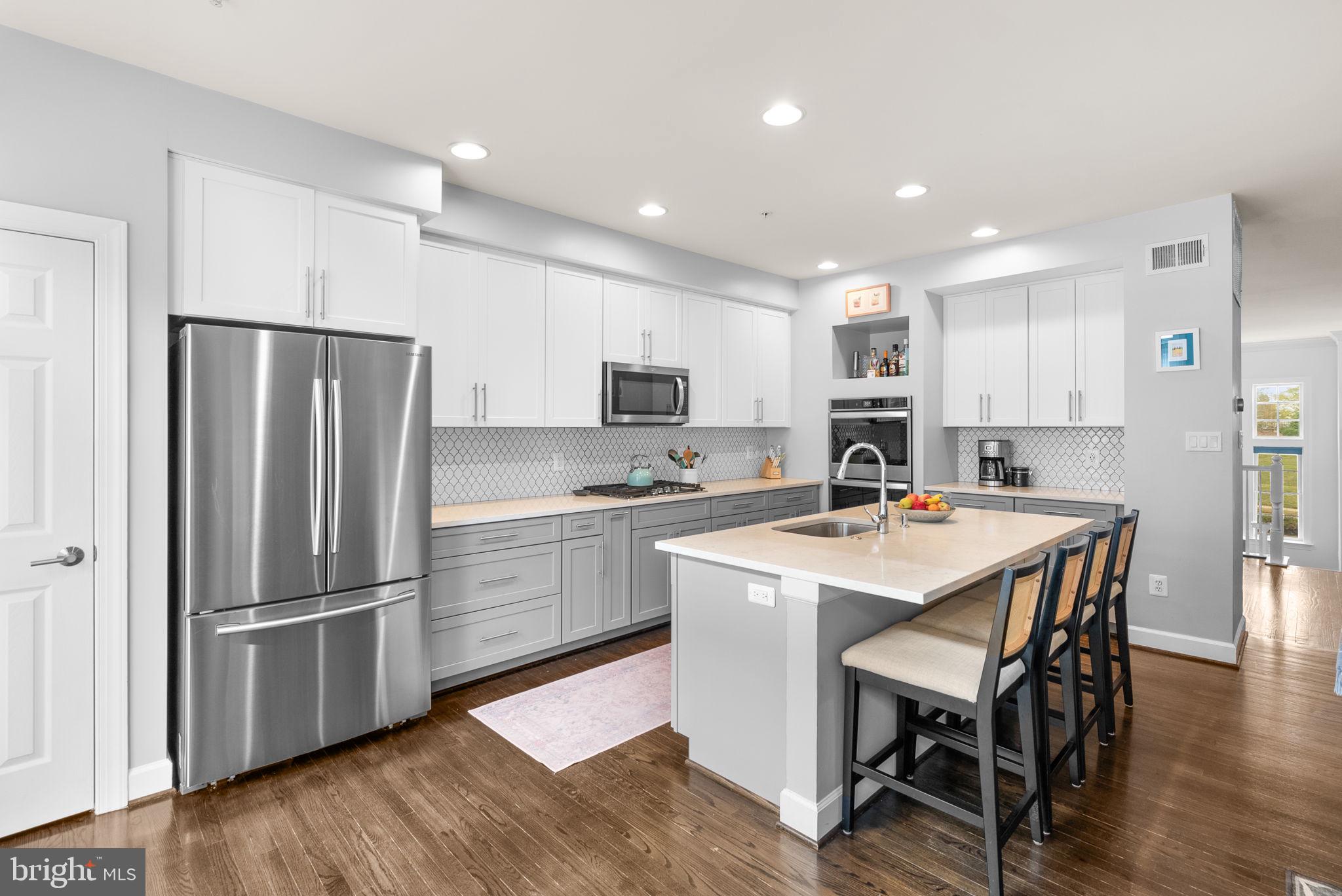 KING FARM IRVINGTON - Residential