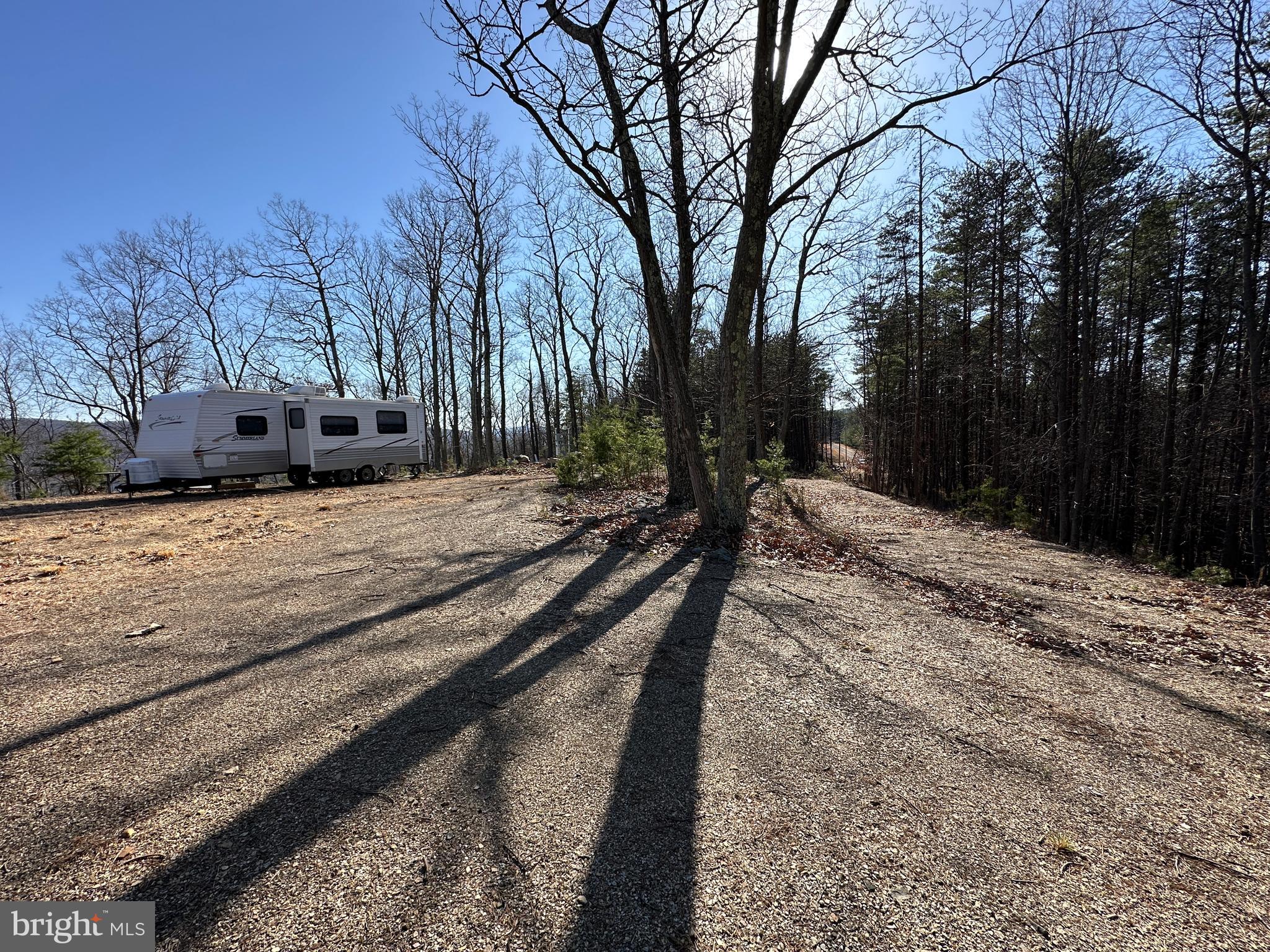 BLUFFS ON THE POTOMAC - Land