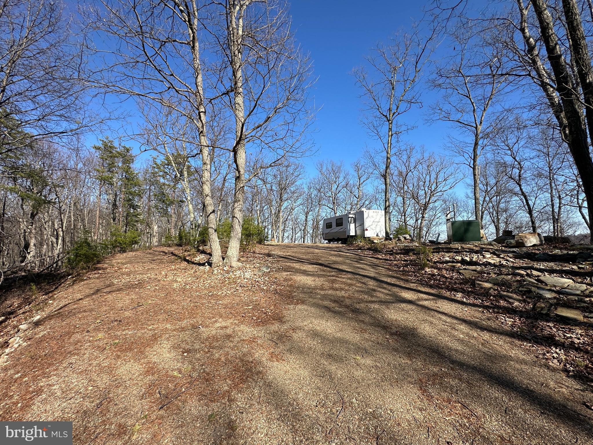 BLUFFS ON THE POTOMAC - Land