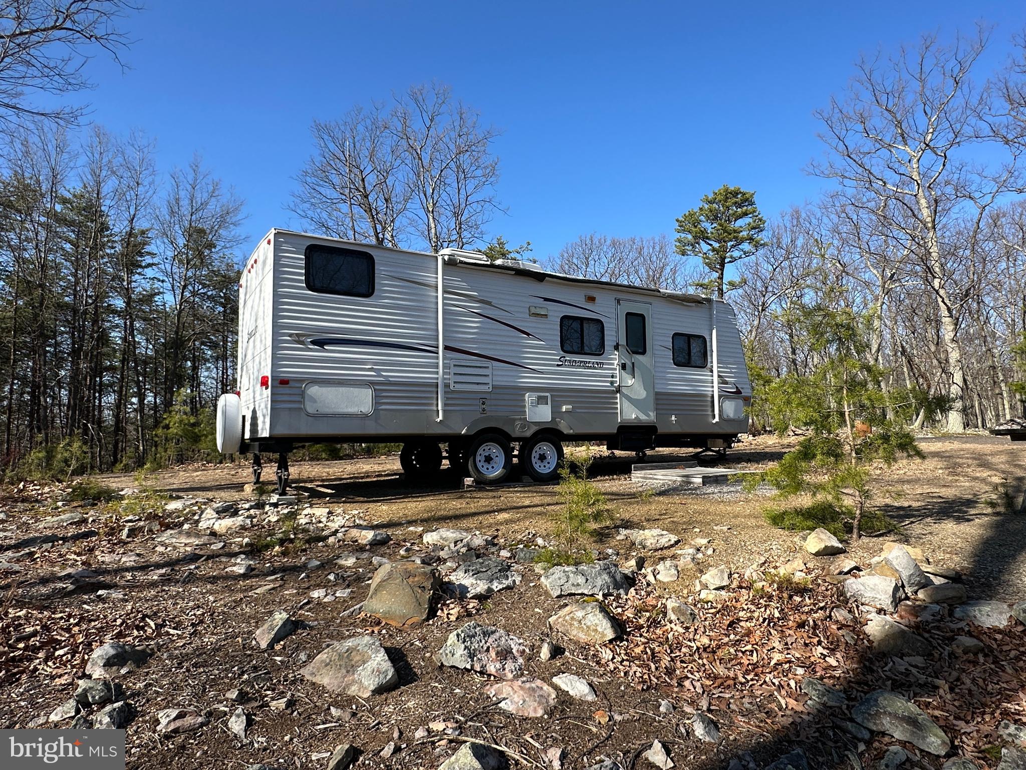 BLUFFS ON THE POTOMAC - Land