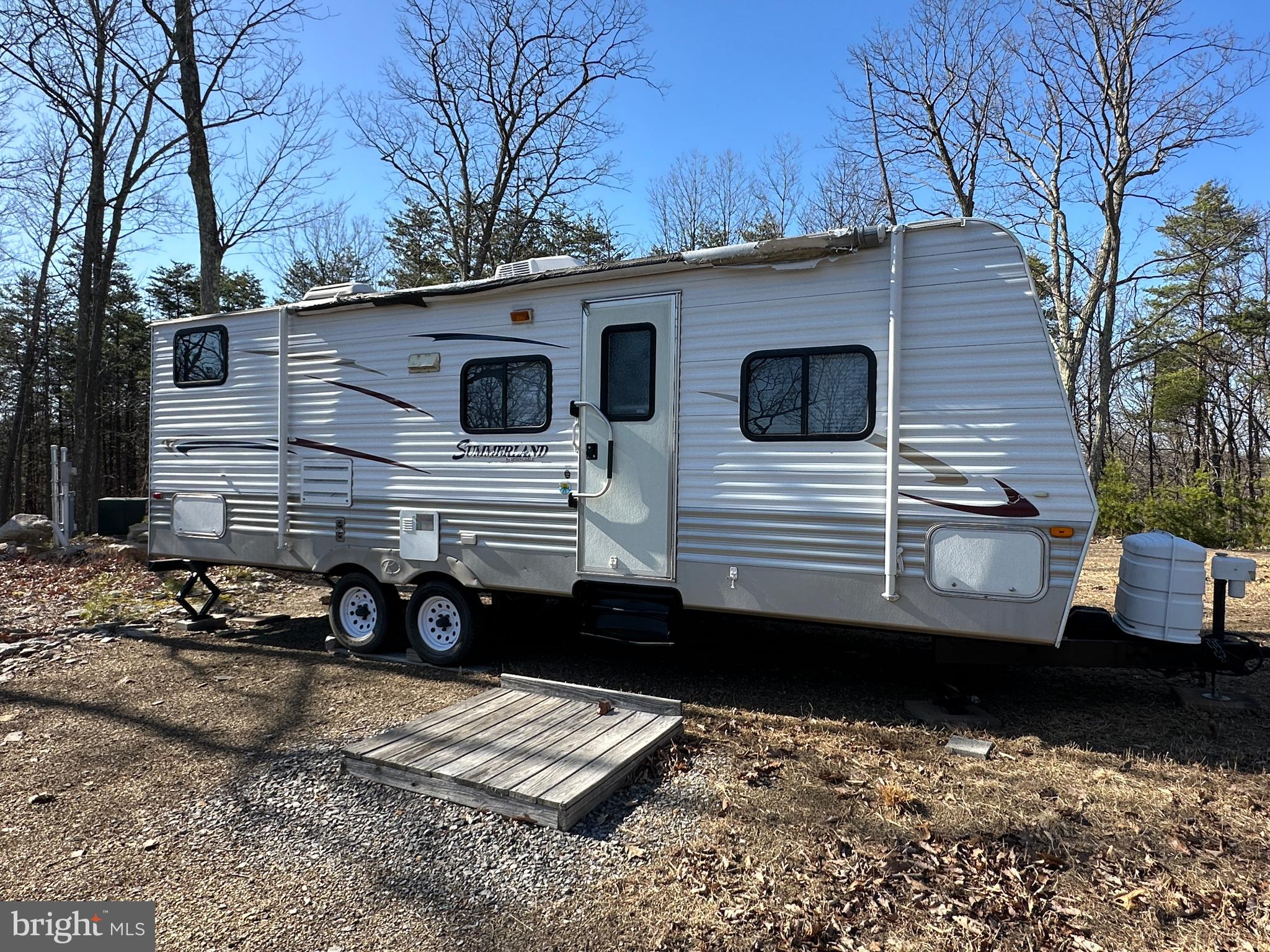 BLUFFS ON THE POTOMAC - Land