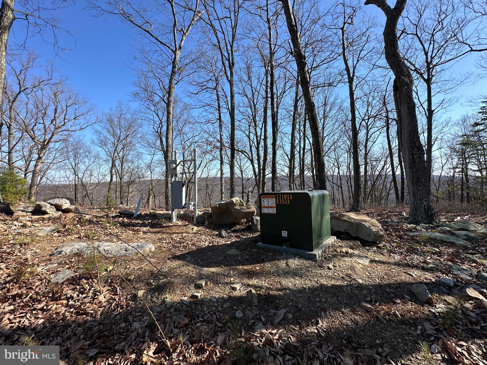 BLUFFS ON THE POTOMAC - Land