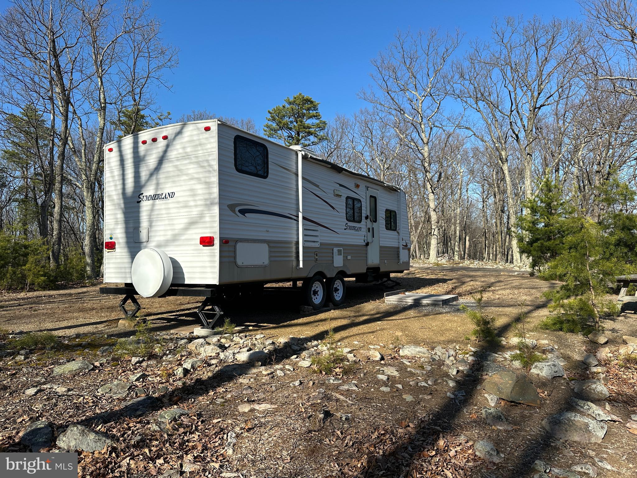BLUFFS ON THE POTOMAC - Land
