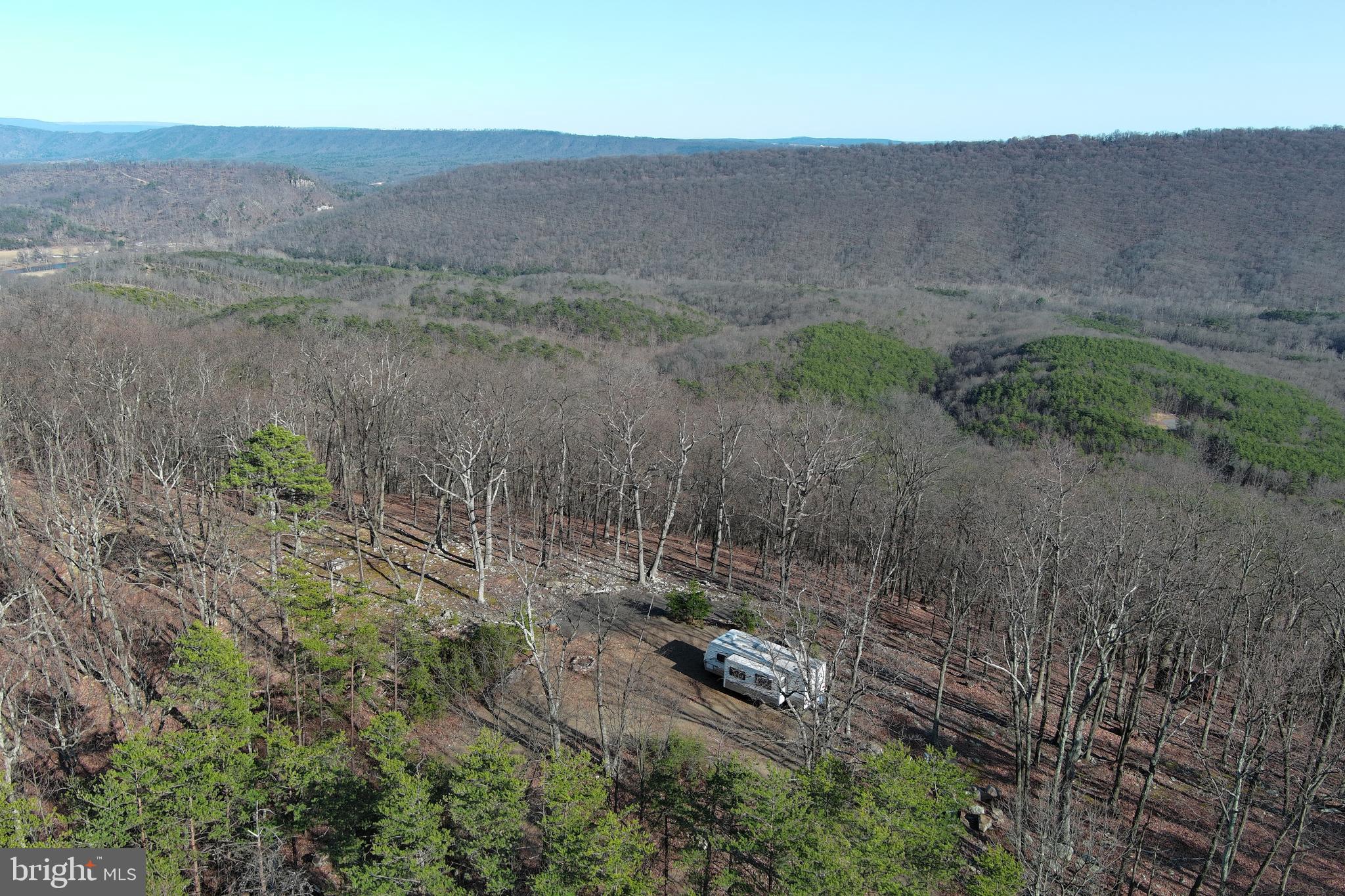 BLUFFS ON THE POTOMAC - Land
