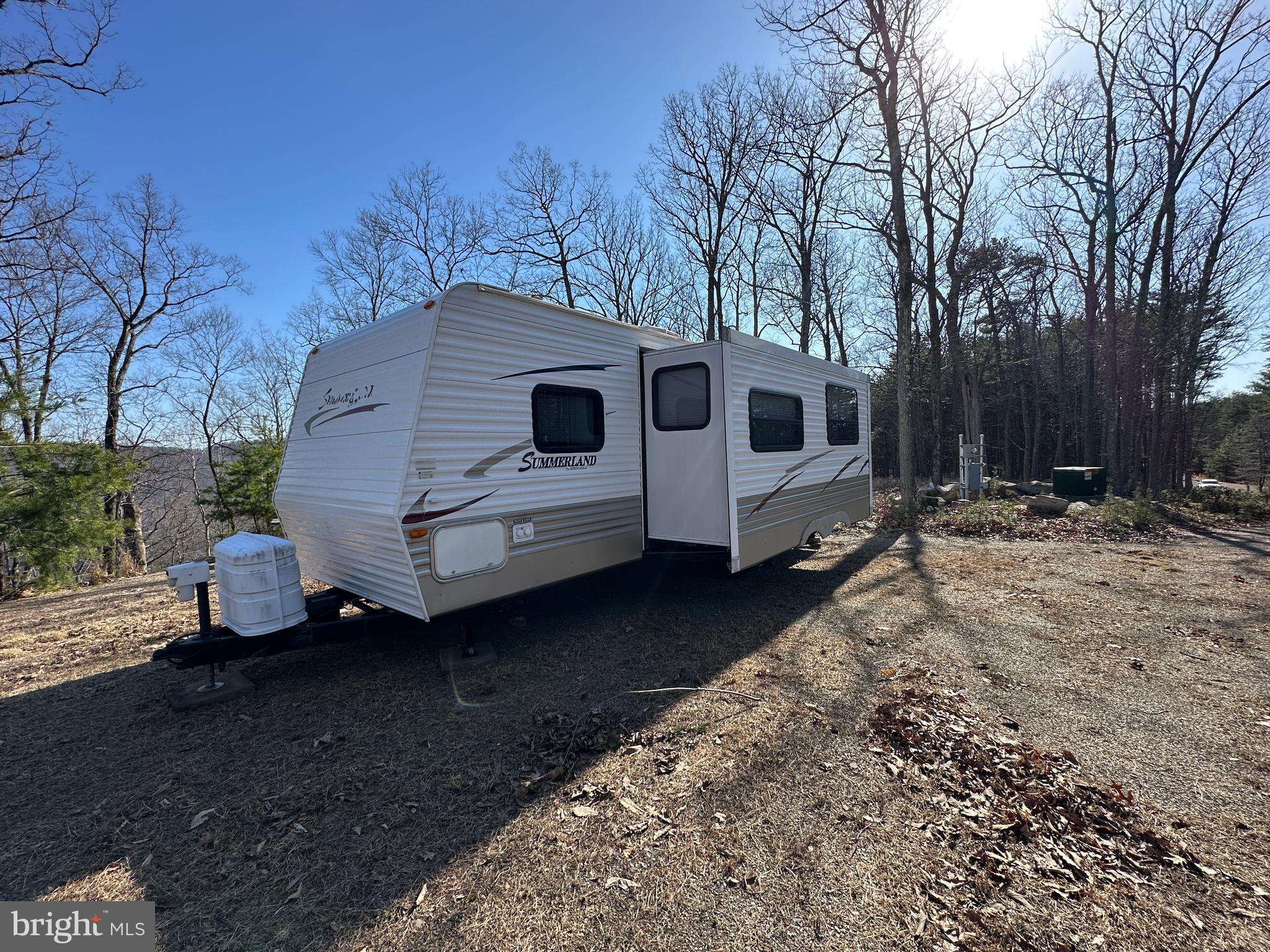 BLUFFS ON THE POTOMAC - Land