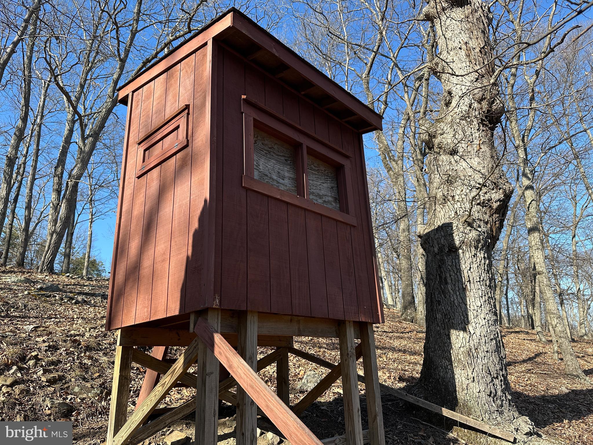 BLUFFS ON THE POTOMAC - Land