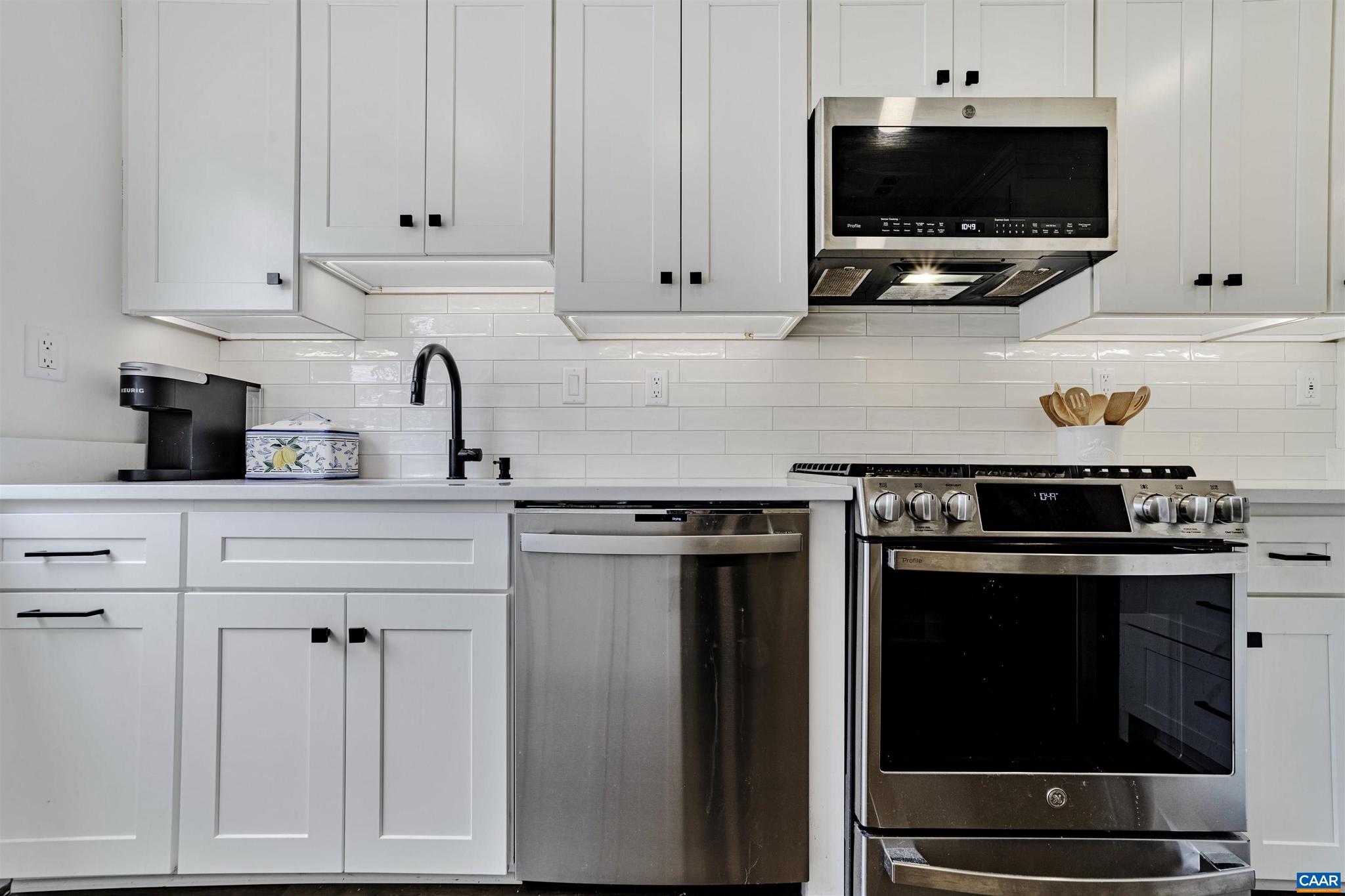 9111 DERBYSHIRE RD G