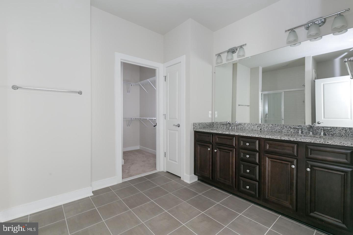 METROPARK AT ARROWBROOK - Residential Lease