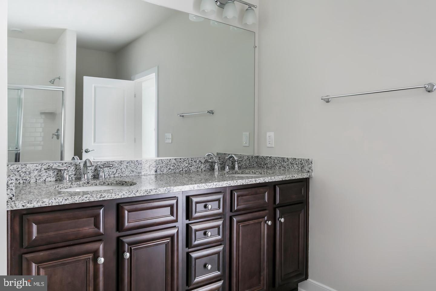 METROPARK AT ARROWBROOK - Residential Lease