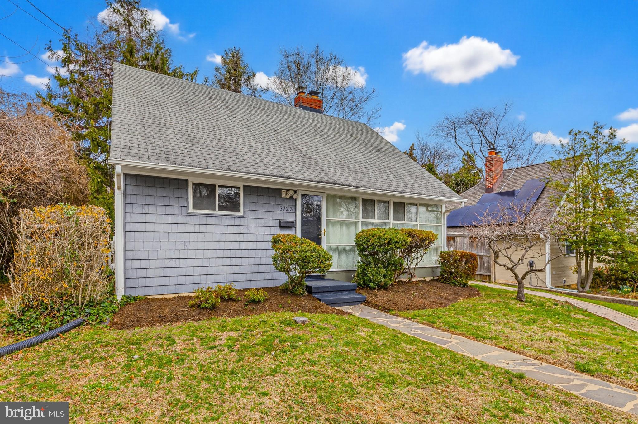 5723 WAINWRIGHT AVENUE