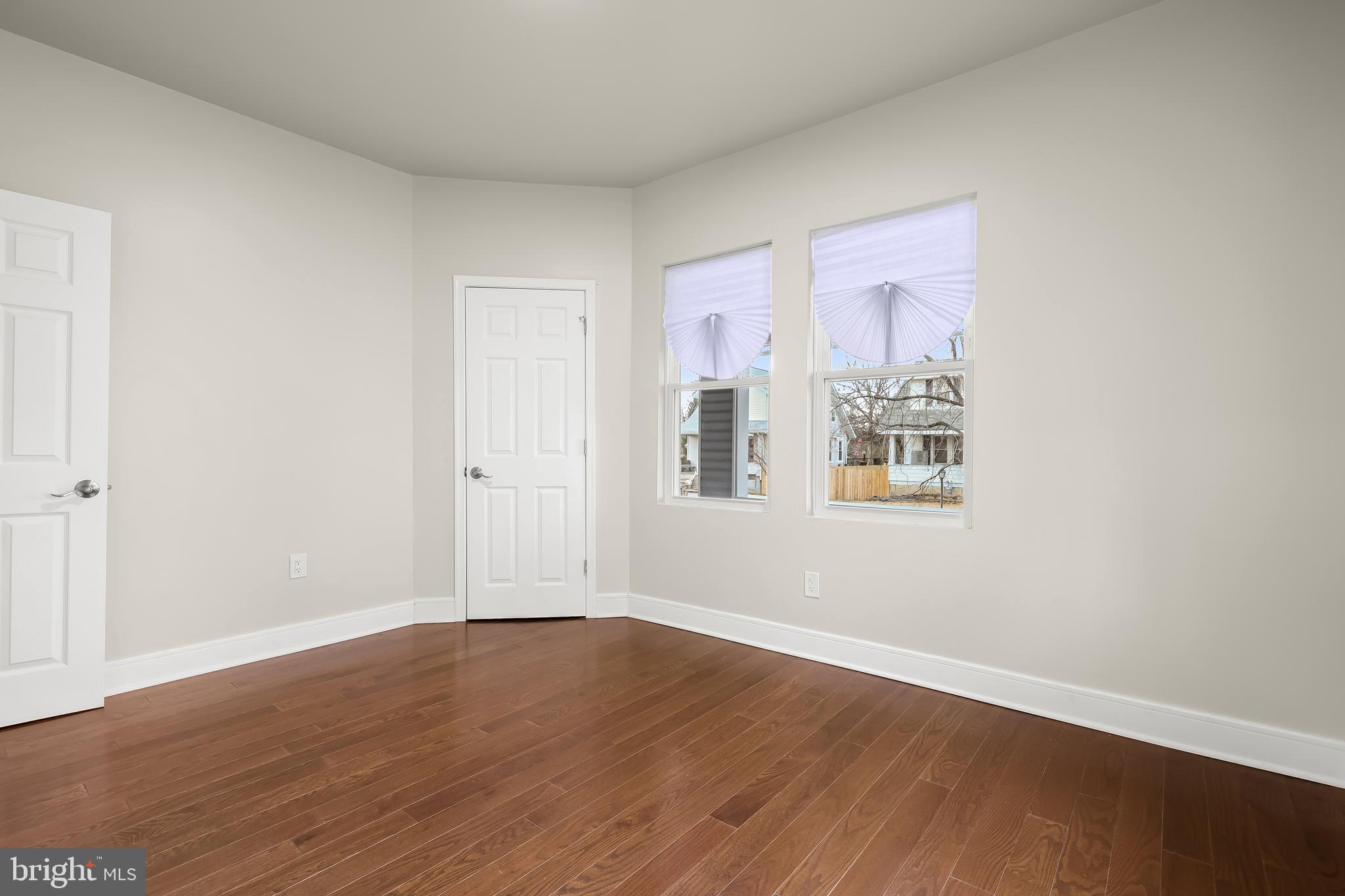 HAMILTON HILLS - Residential