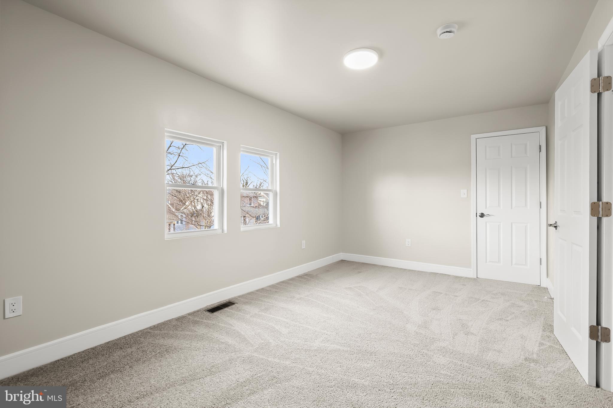 HAMILTON HILLS - Residential