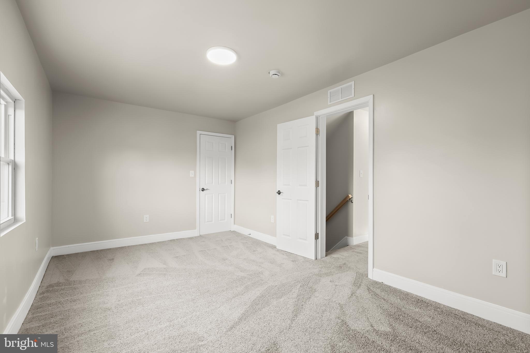 HAMILTON HILLS - Residential