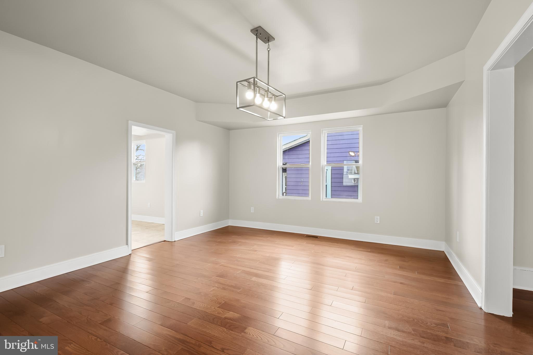 HAMILTON HILLS - Residential