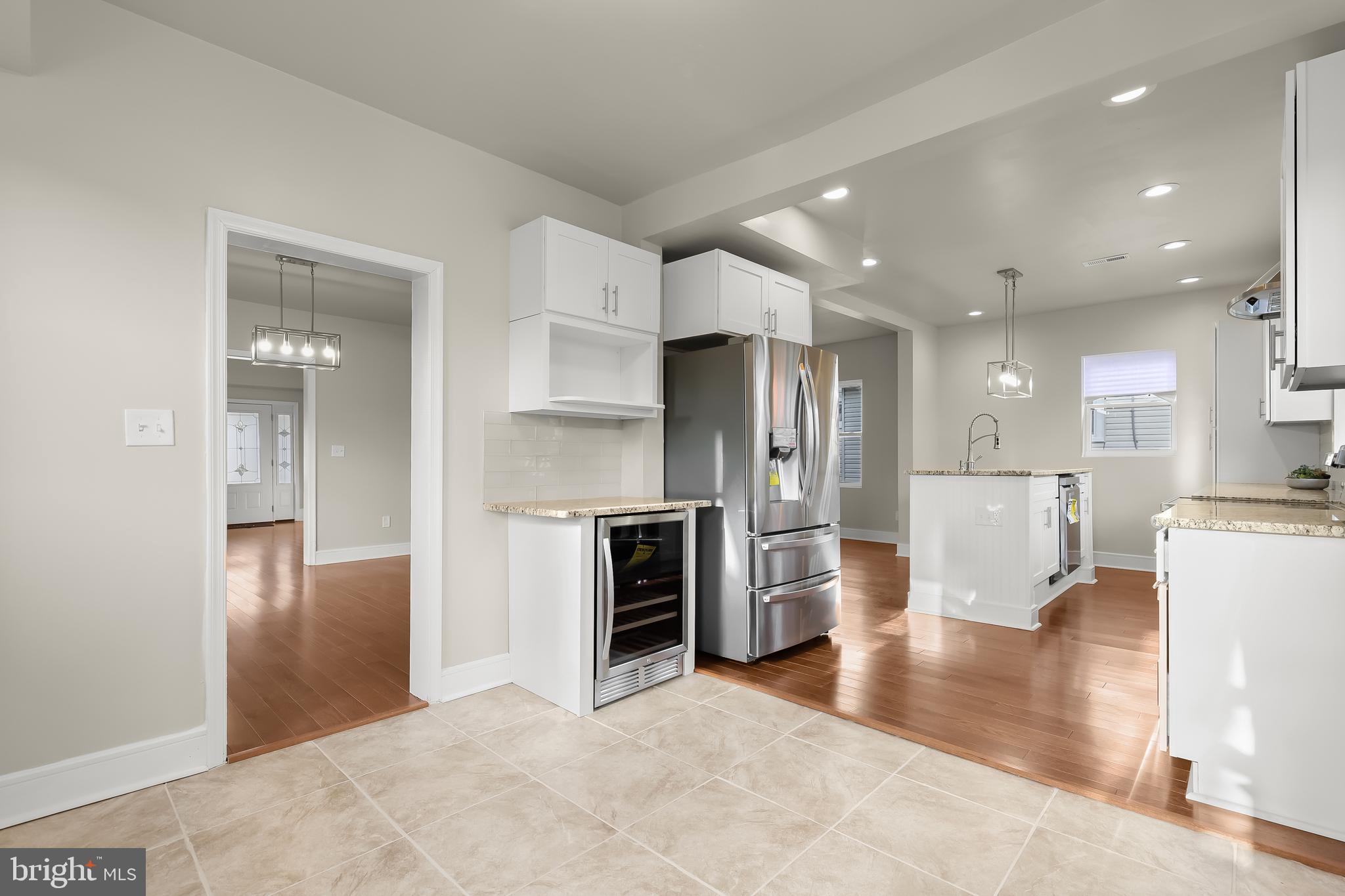 HAMILTON HILLS - Residential