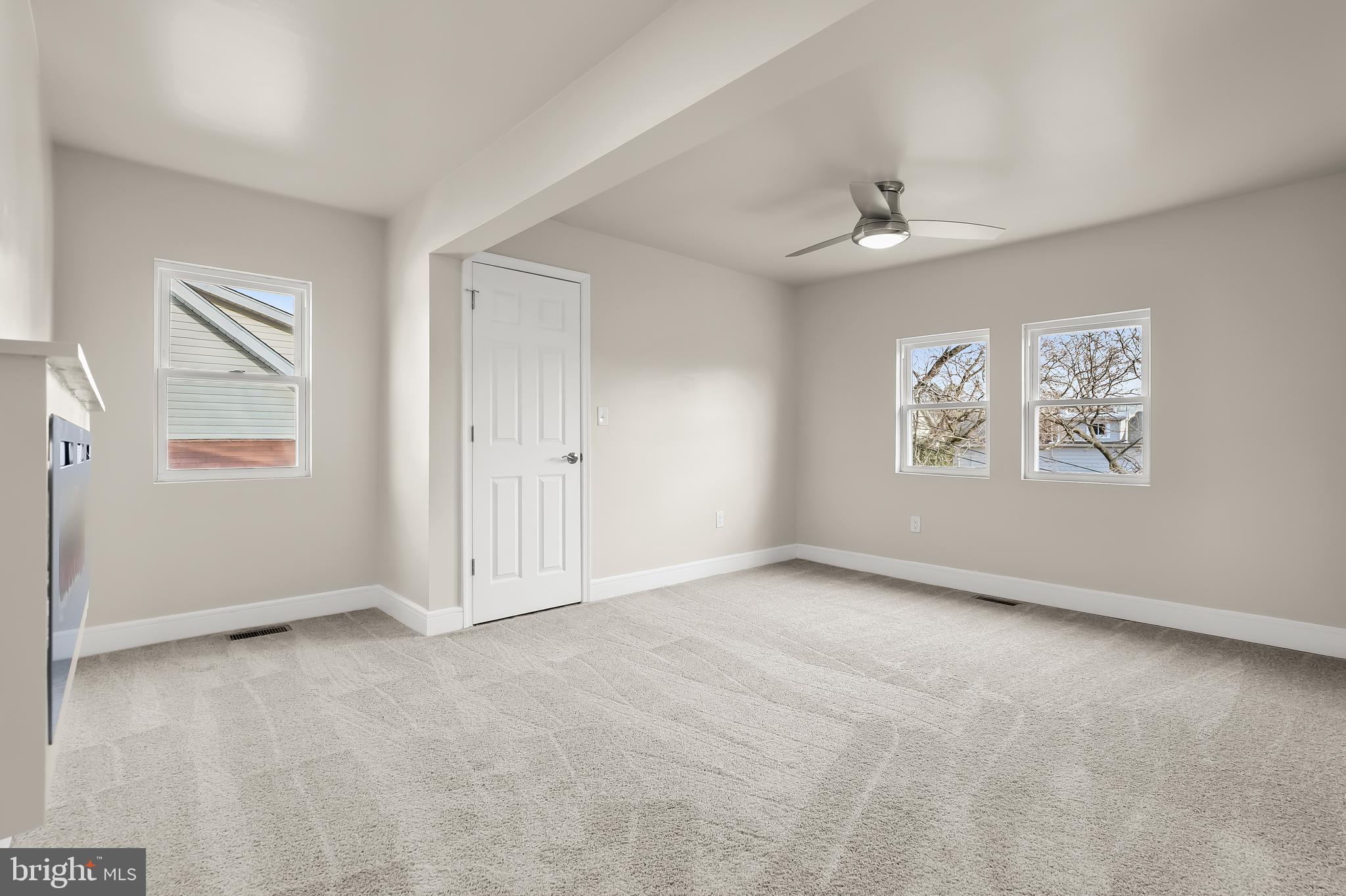 HAMILTON HILLS - Residential