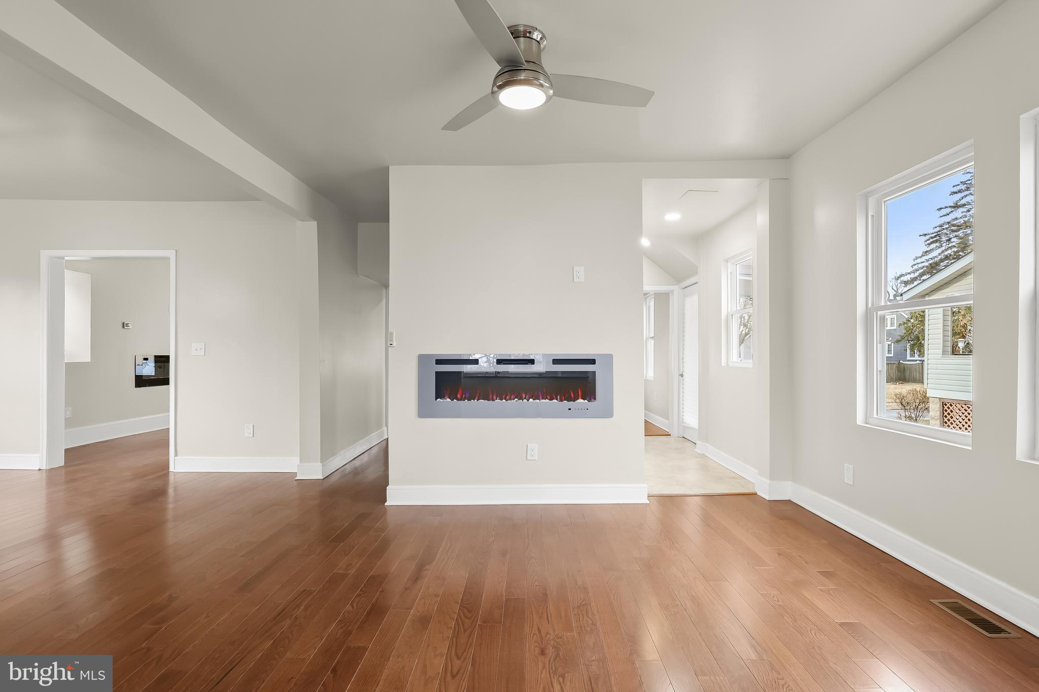 HAMILTON HILLS - Residential