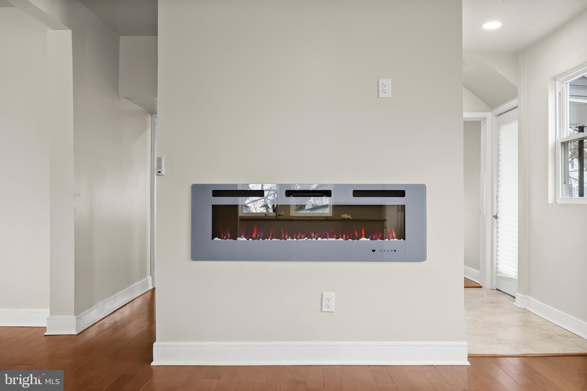 HAMILTON HILLS - Residential