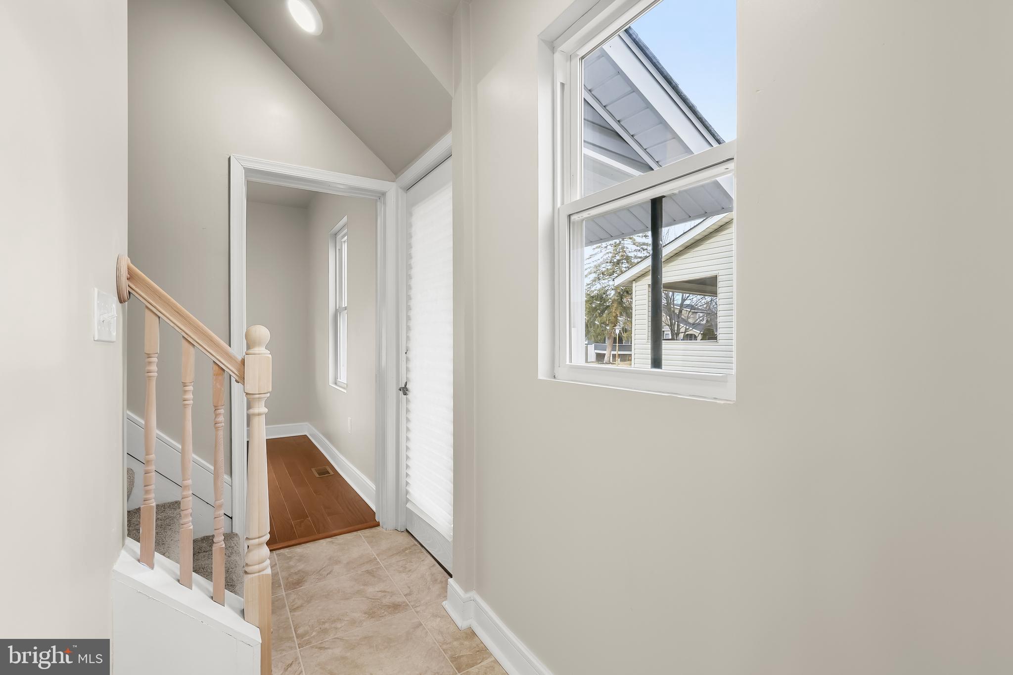 HAMILTON HILLS - Residential