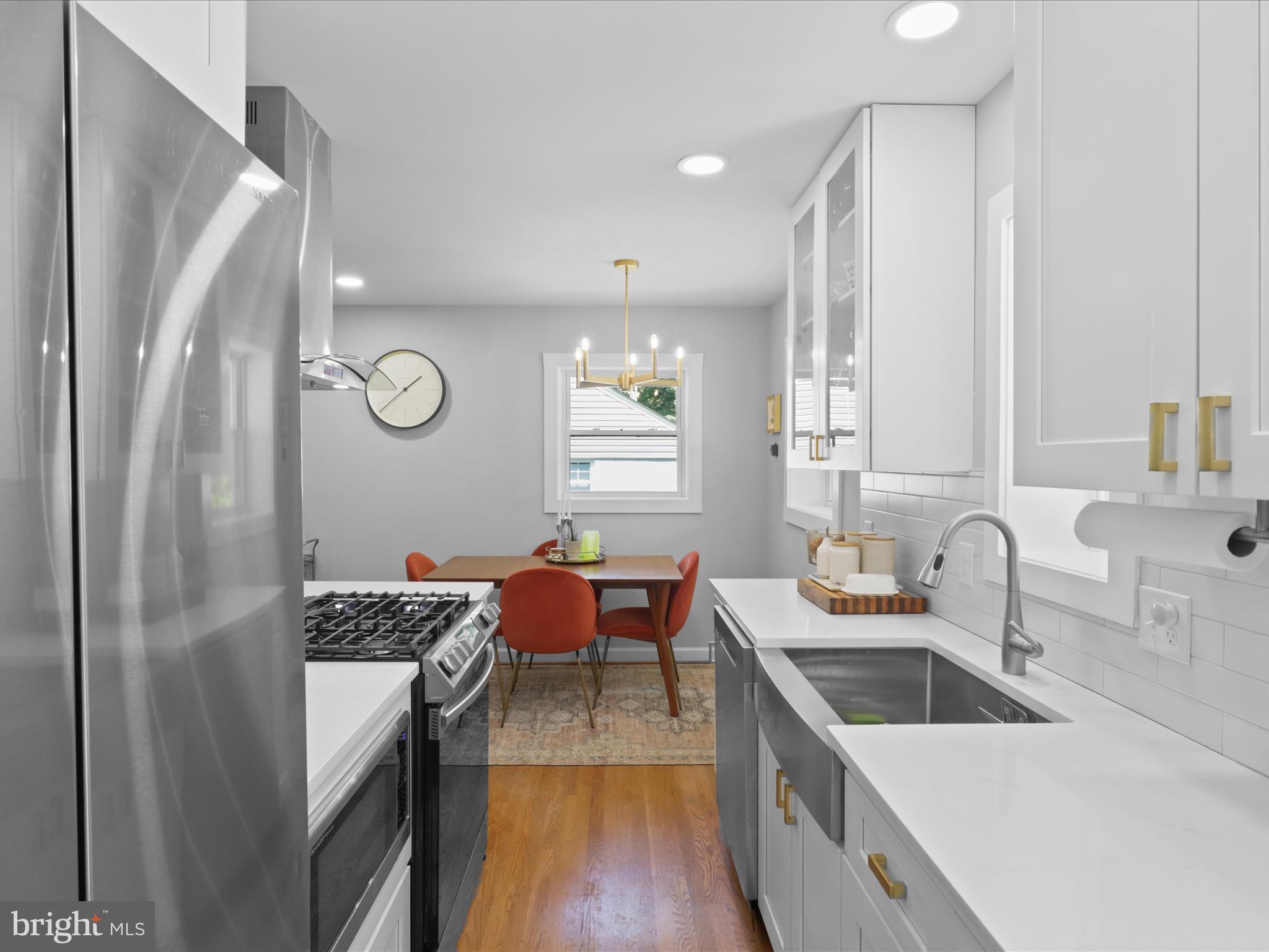 BROYHILL CREST - Residential