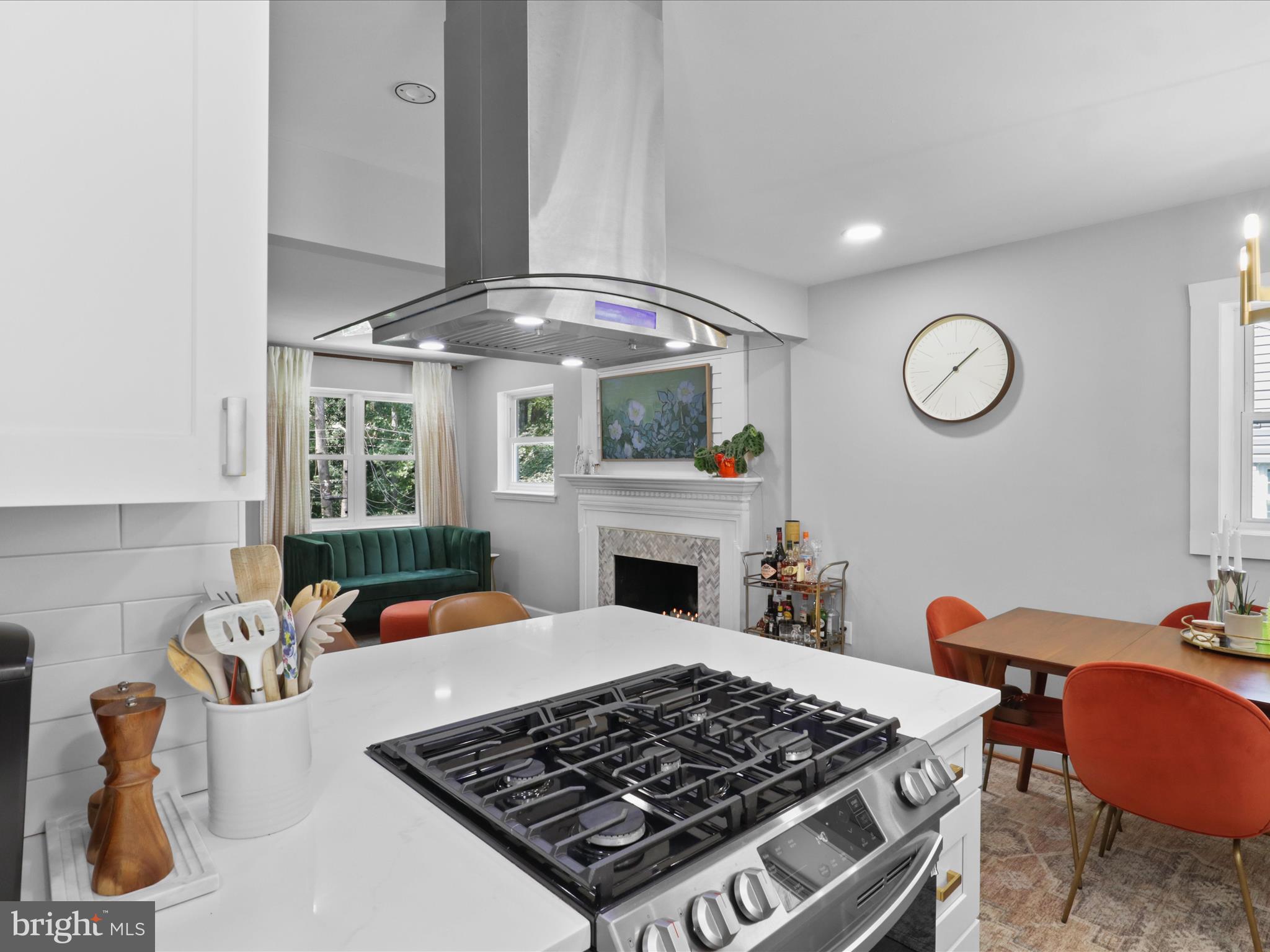 BROYHILL CREST - Residential