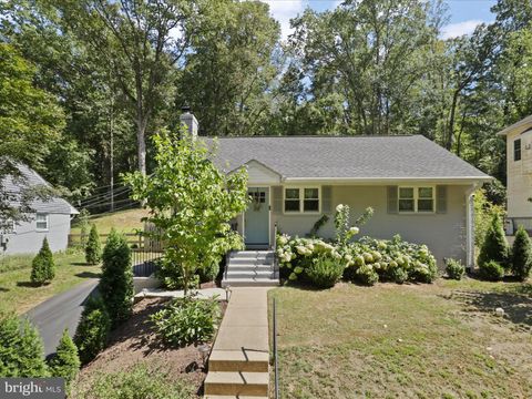 7103 VALLEYCREST BOULEVARD ANNANDALE VA 22003