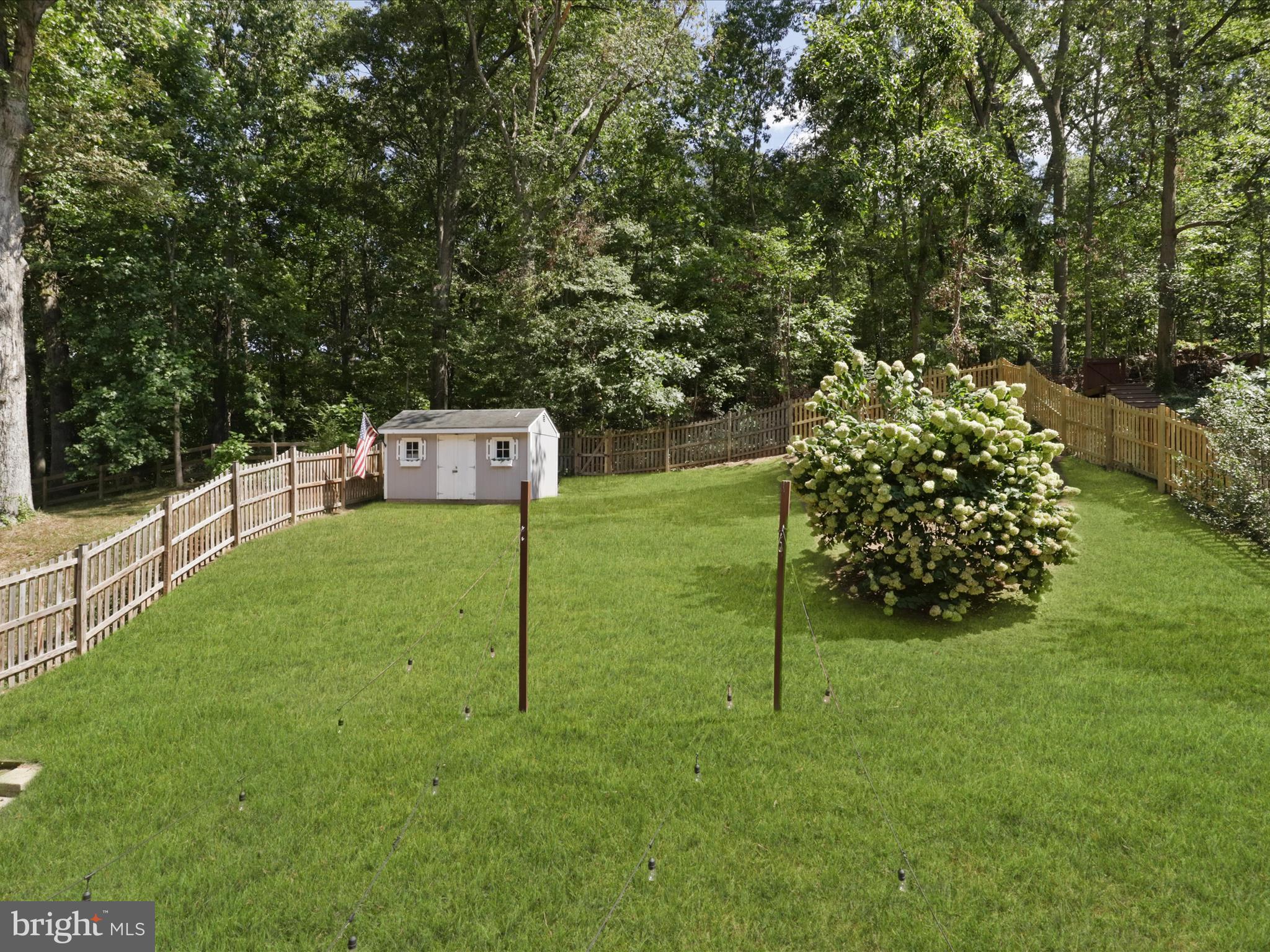 BROYHILL CREST - Residential