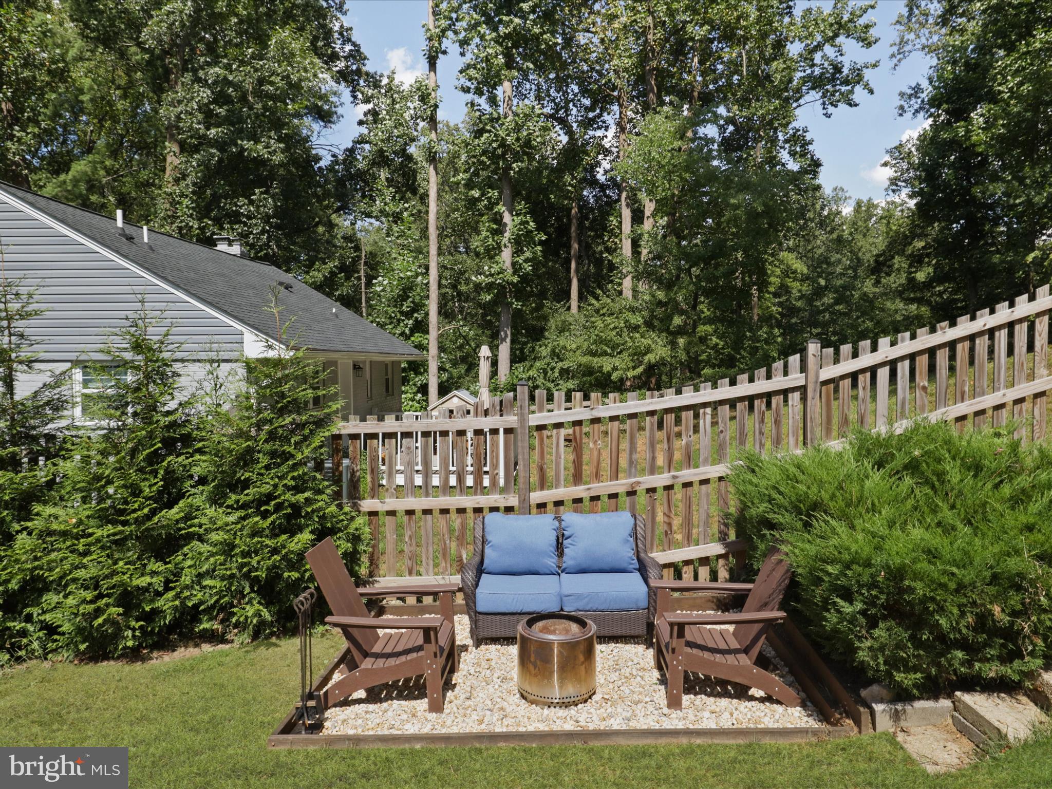 BROYHILL CREST - Residential