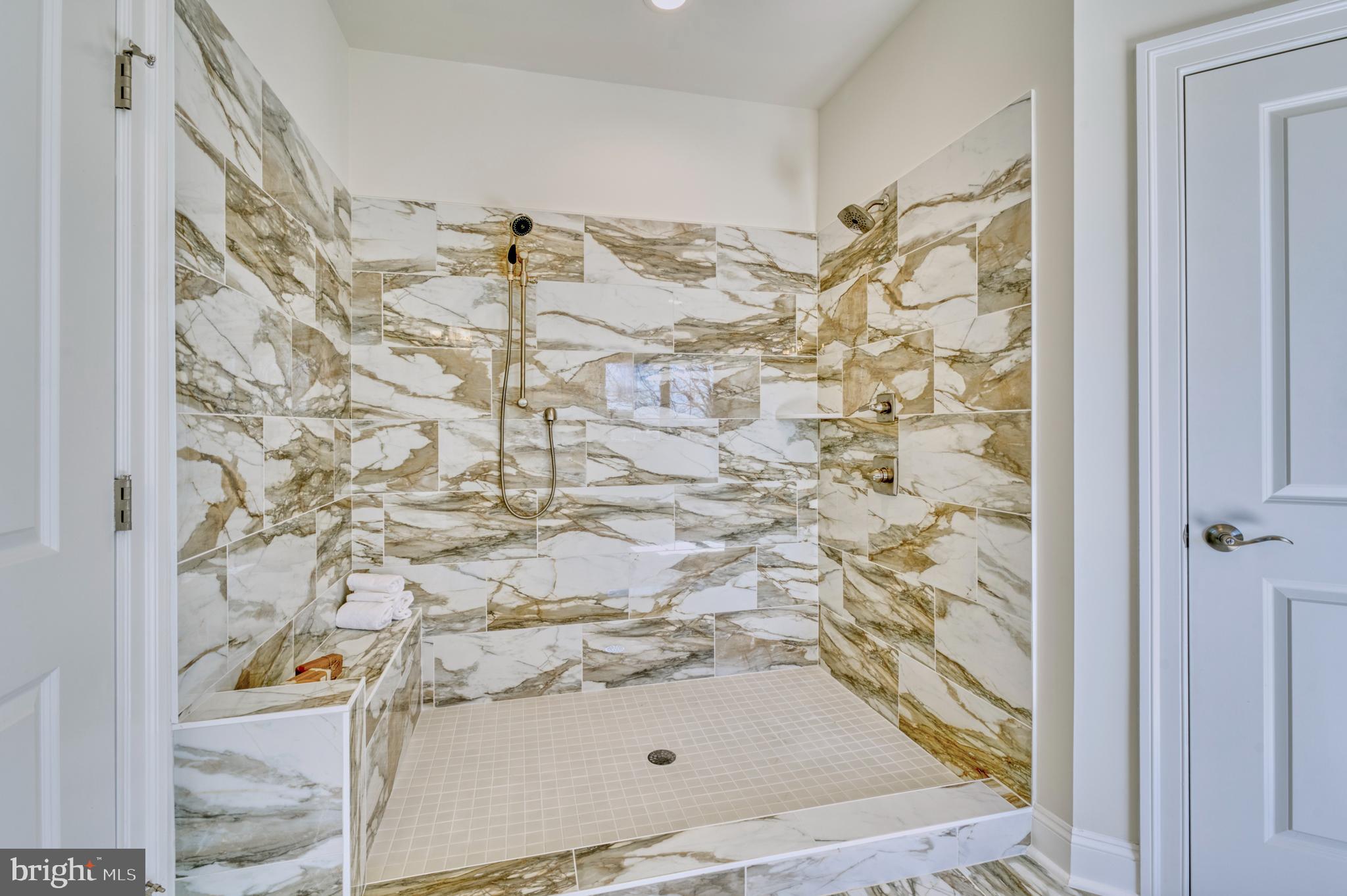 OAK GROVE - Residential